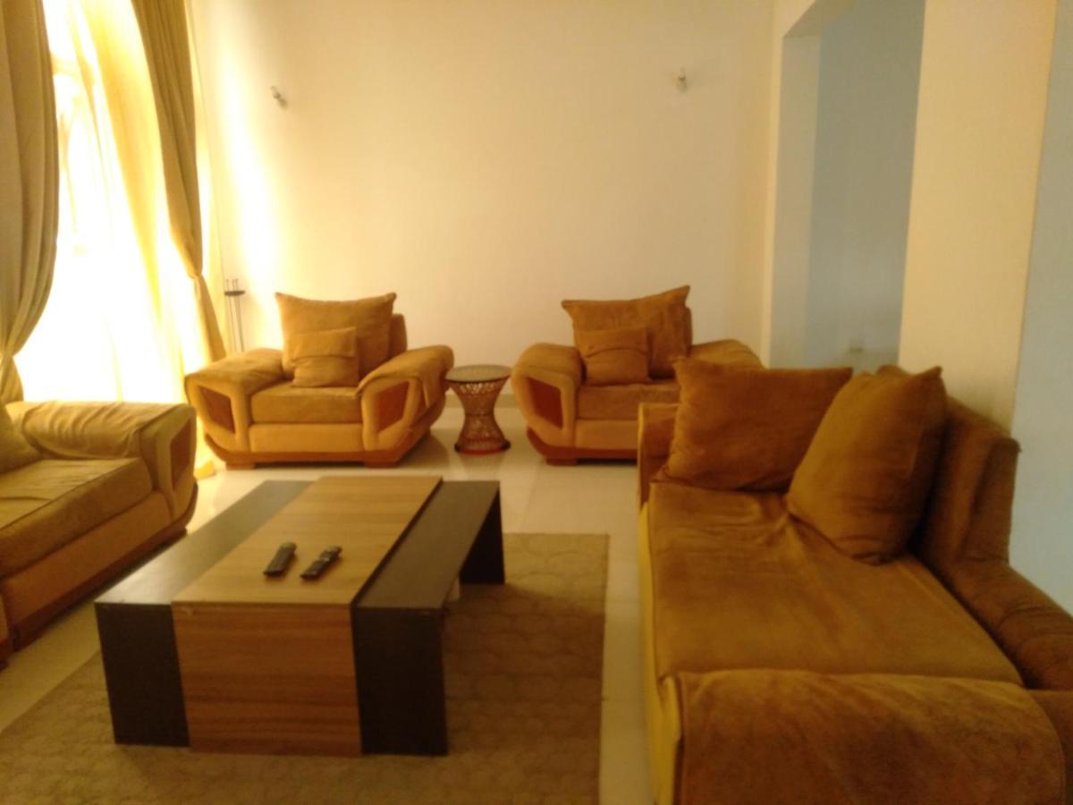 Ary Homestay Nyali- A Walk Away From City Mall Mombasa Exterior photo